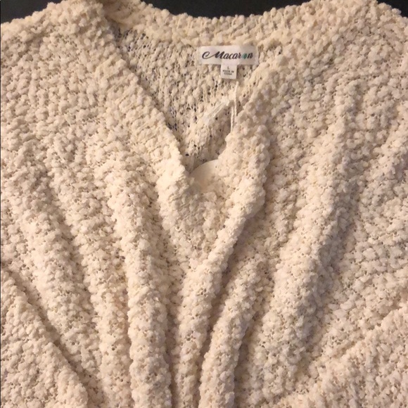 COZY SOFT POPCORN SWEATER - Picture 14 of 16